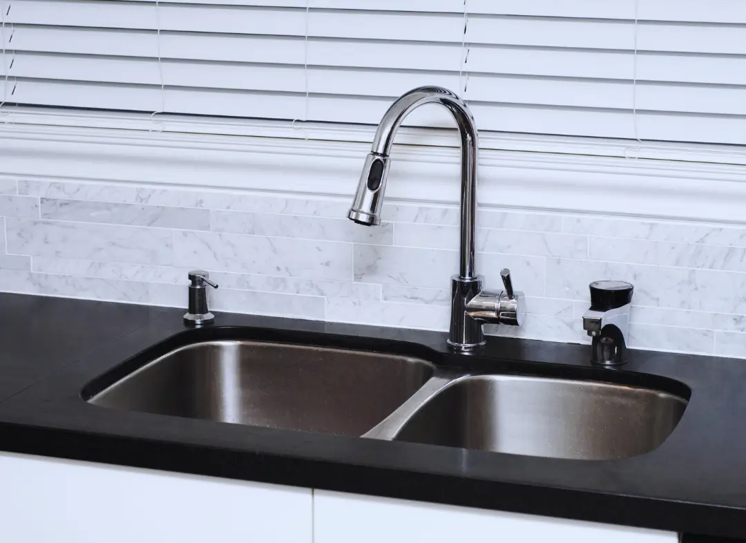 Changement Mitigeur d'évier Rochecorbon